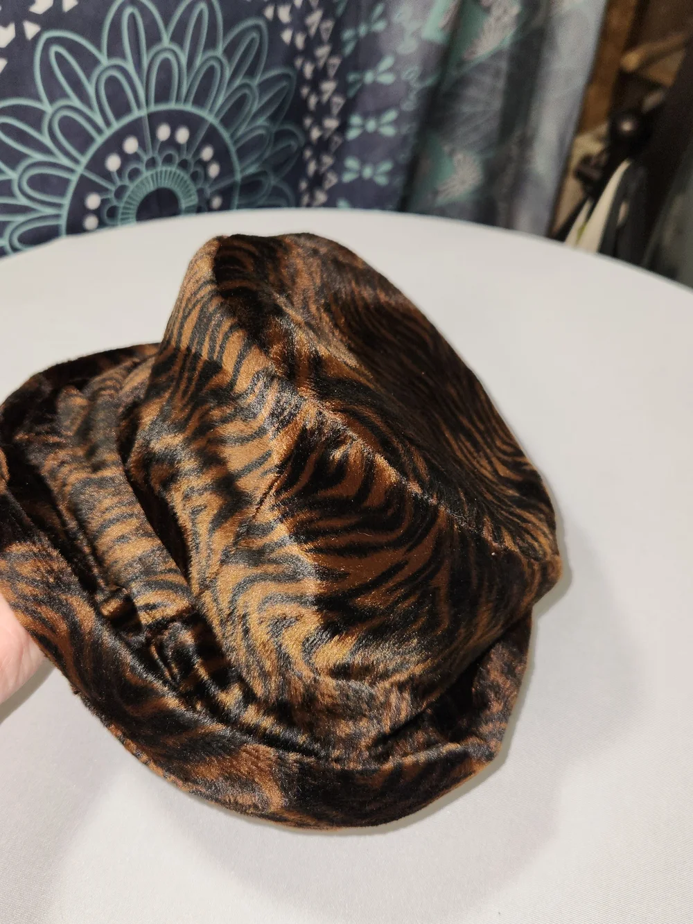 ⭐️Brown Fluffy Animal Print Bucket Hat 90s Festival Y2K Retro Streetwear